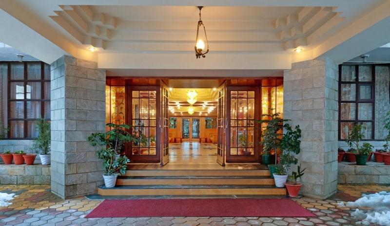 Shingar Regency Hotell Manāli Exteriör bild