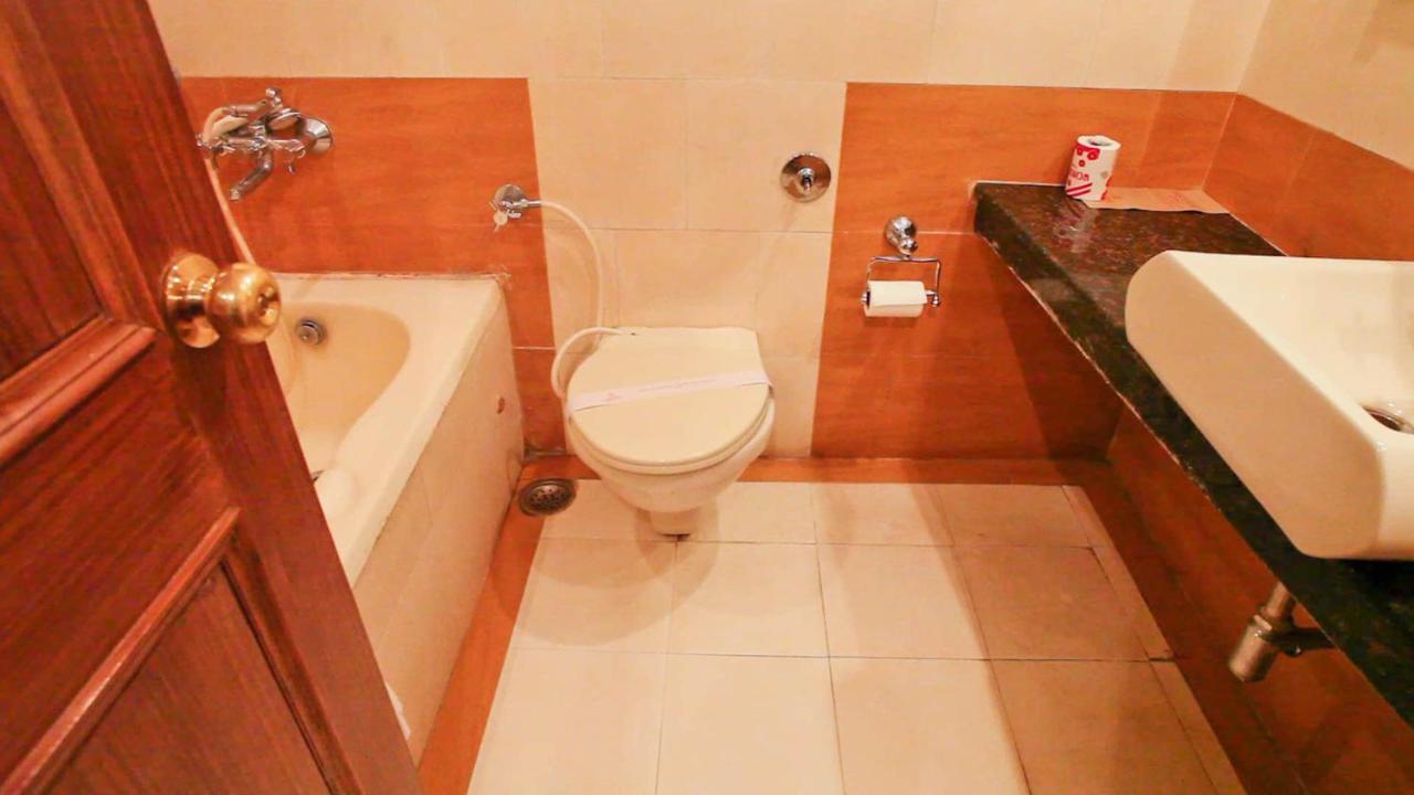 Shingar Regency Hotell Manāli Exteriör bild