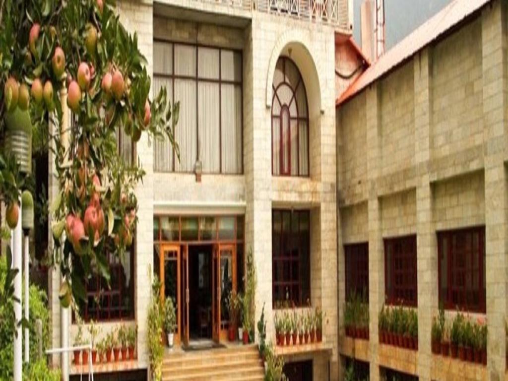 Shingar Regency Hotell Manāli Exteriör bild