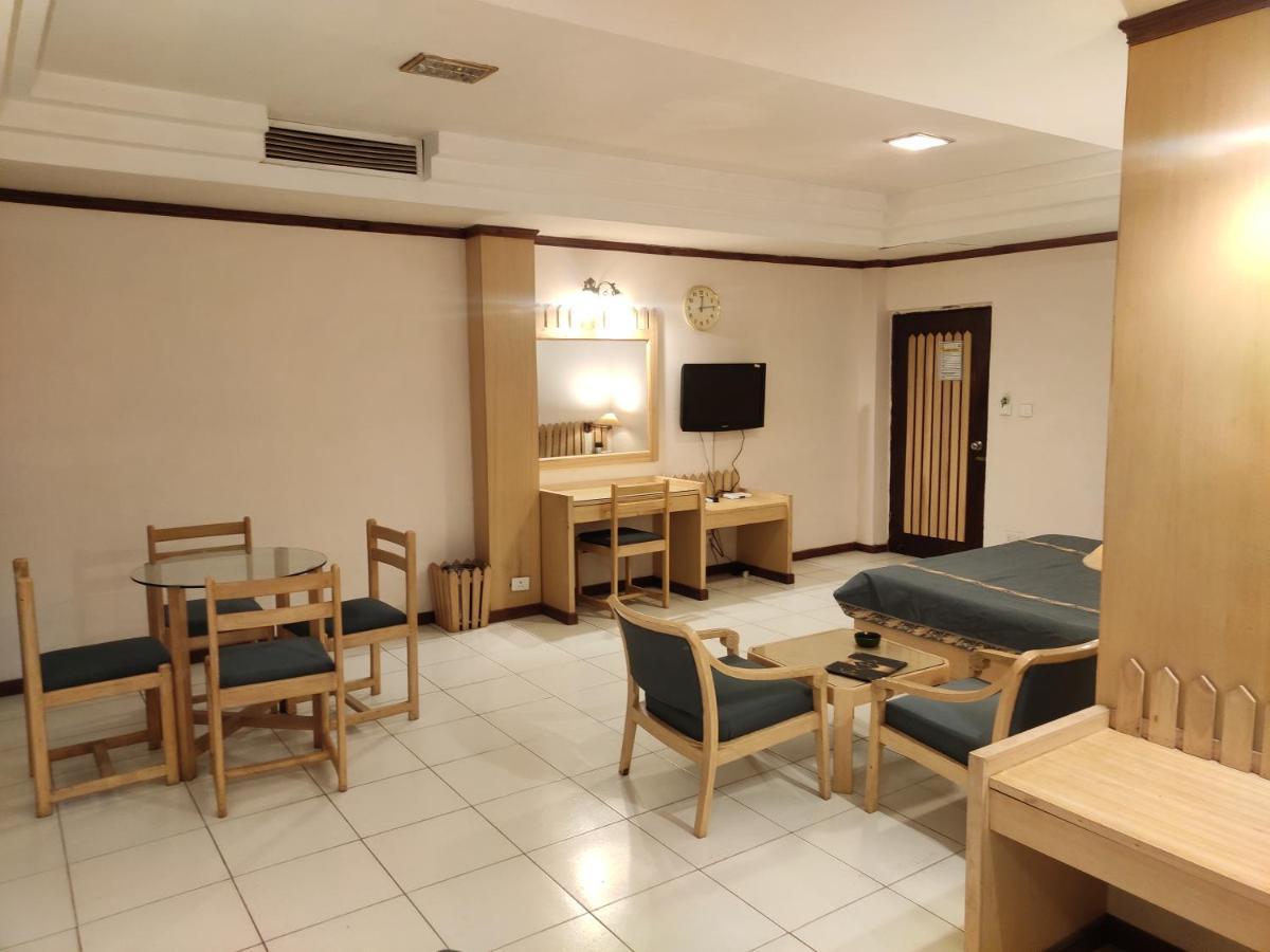 Shingar Regency Hotell Manāli Exteriör bild